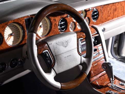 Used 2005 Bentley Arnage R image 24