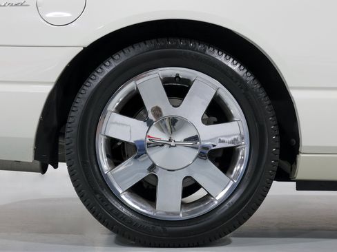 Used 2002 Ford Thunderbird image 50