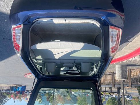 Used 2012 Toyota Prius Two image 5