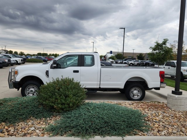 Used 2022 Ford F350 XL w/ Power Equipment Group AWD/4WD image 2