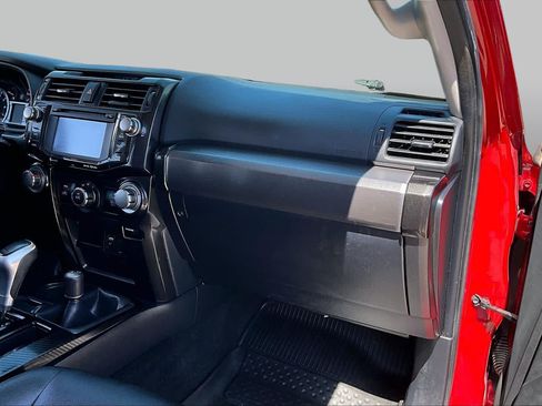Used 2018 Toyota 4Runner TRD Off-Road Premium w/ Wilderness Package AWD/4WD image 18