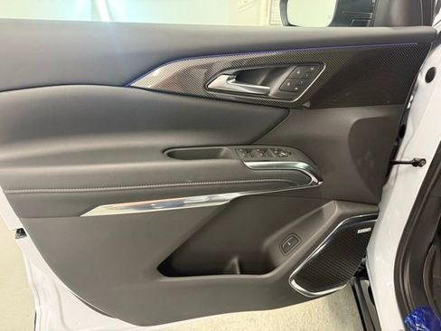 New 2026 Chevrolet Traverse LT image 14