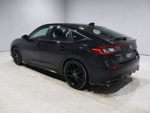 Used 2022 Honda Civic Sport image 4