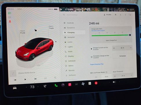 Used 2023 Tesla Model 3 Standard Range image 38