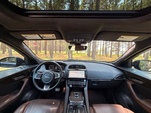 Used 2020 Jaguar F-PACE S AWD/4WD image 2