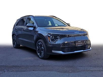 Used 2025 Kia Niro Wind w/ Wind Preserve Package