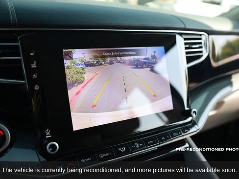 Used 2023 Jeep Wagoneer L 4WD w/ Rear Seat Video Group 1 image 17