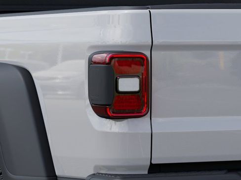 New 2026 Jeep Gladiator Mojave w/ Safety Group image 10