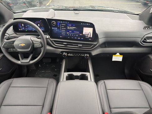 New 2026 Chevrolet Silverado EV W/T image 27
