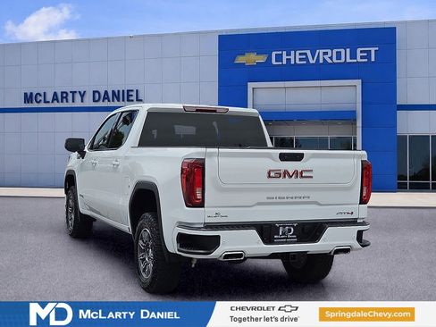Used 2025 GMC Sierra 1500 AT4 AWD/4WD image 4