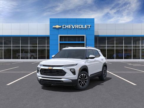 New 2025 Chevrolet TrailBlazer LT w/ Convenience Package image 8