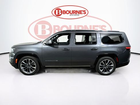 Used 2022 Jeep Wagoneer Series III w/ Premium Group I AWD/4WD image 9