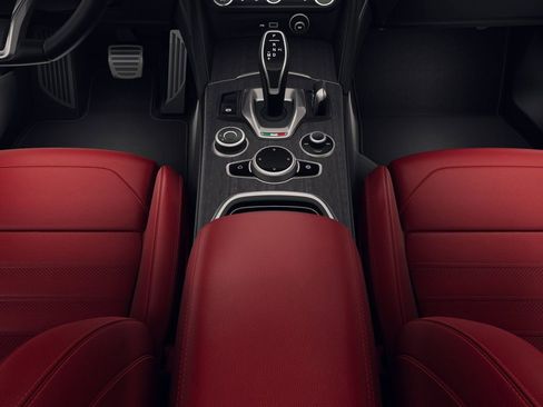 New 2026 Alfa Romeo Stelvio Sprint image 27