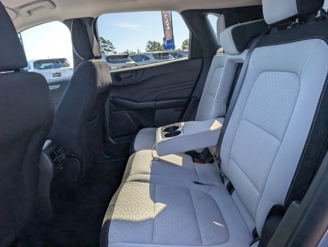 Used 2025 Ford Escape Active AWD/4WD image 28