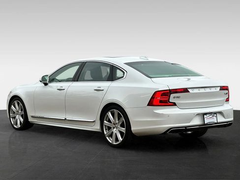 Used 2020 Volvo S90 T6 Inscription image 5