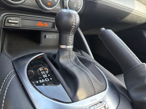 Used 2025 MAZDA MX-5 Miata RF Grand Touring w/ Weather Package image 17