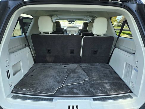 Used 2022 Lincoln Navigator L Black Label image 36