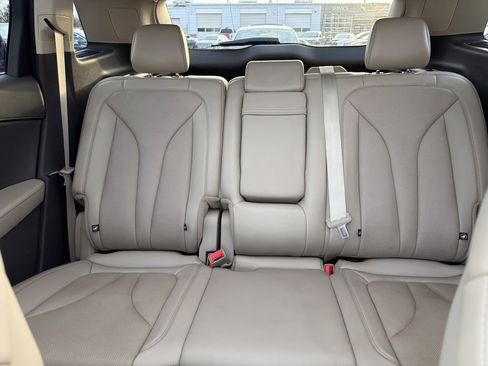 Certified 2022 Lincoln Nautilus Reserve w/ Equipment Group 202A image 19