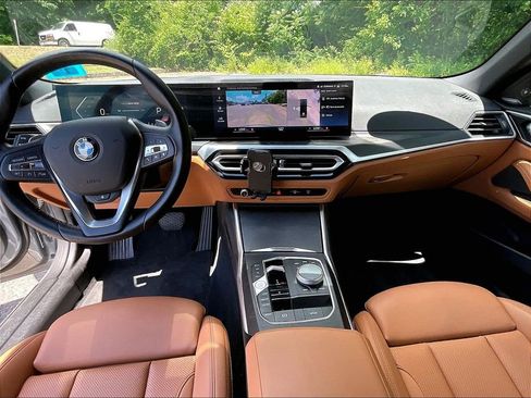 Used 2024 BMW 430i xDrive Convertible w/ Convenience Package AWD/4WD image 21