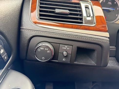 Used 2012 Cadillac Escalade Platinum image 35