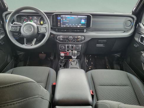 Used 2025 Jeep Wrangler Unlimited Rubicon 4xe w/ Convenience Group image 46