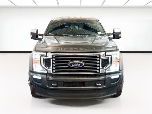 Used 2020 Ford F450 Platinum w/ FX4 Off-Road Package AWD/4WD image 2