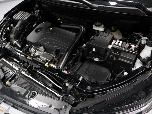 Used 2024 Chevrolet Equinox LT image 18