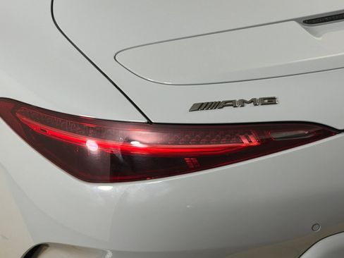 Used 2022 Mercedes-Benz SL 55 AMG 4MATIC image 25