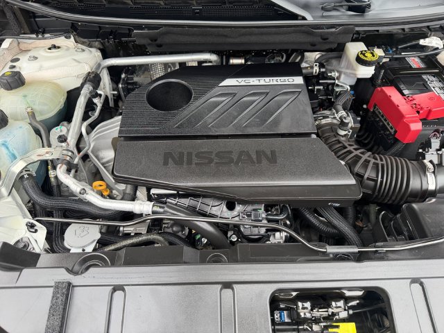 Used 2025 Nissan Rogue SV FWD image 19
