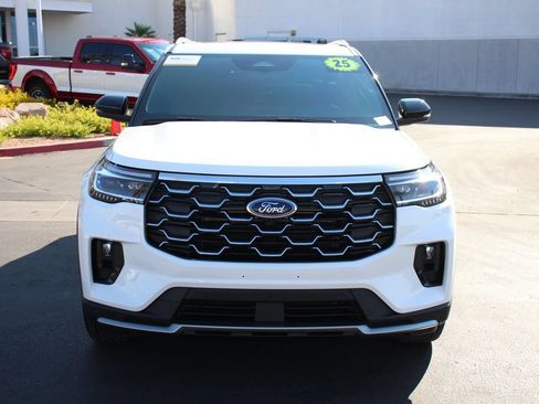 Certified 2025 Ford Explorer Platinum RWD image 13