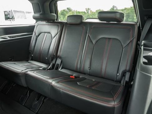 Used 2024 Ford Expedition Limited AWD/4WD image 45