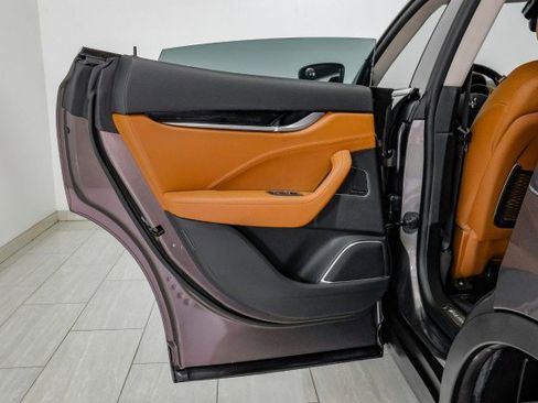 Used 2017 Maserati Levante S image 45