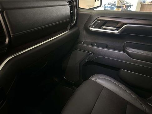 Certified 2024 GMC Sierra 1500 SLT image 33