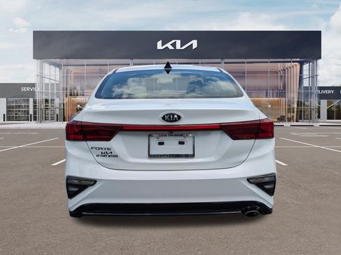 Certified 2021 Kia Forte LXS FWD image 5