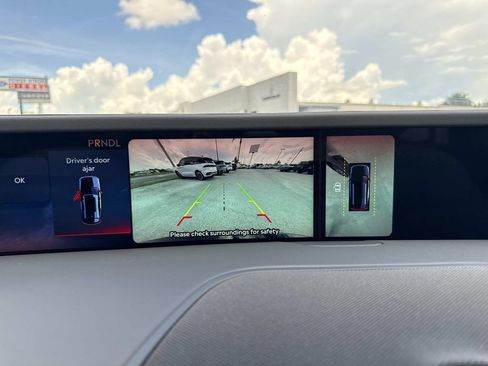 New 2026 Lincoln Nautilus Premier AWD/4WD image 24