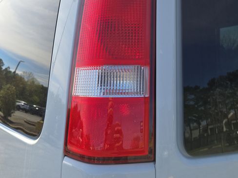 Used 2021 Chevrolet Express 3500 LT w/ LT Preferred Equipment Group image 12