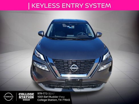 Certified 2023 Nissan Rogue SV image 5