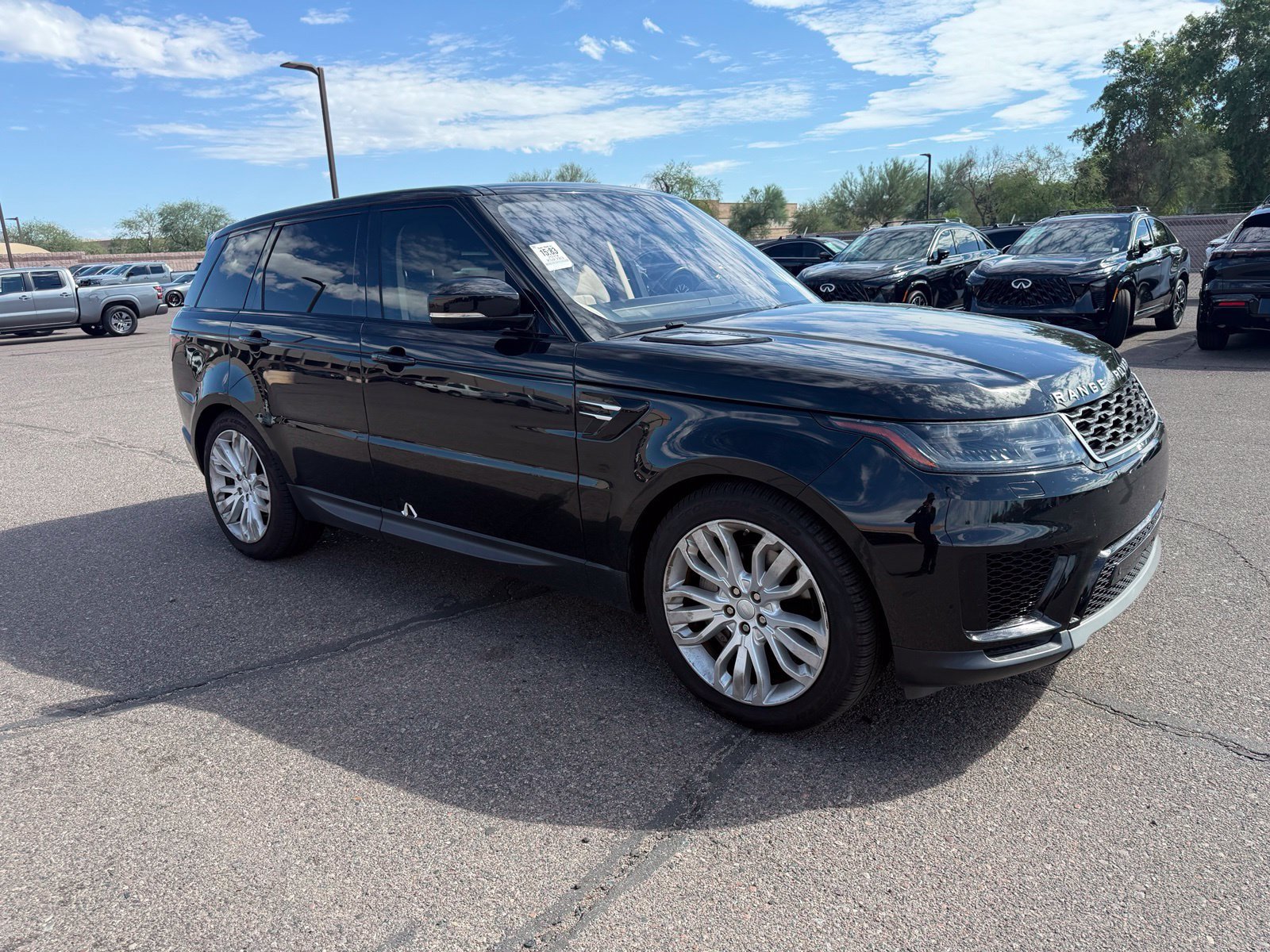 Used 2019 Land Rover Range Rover Sport SE AWD/4WD image 3