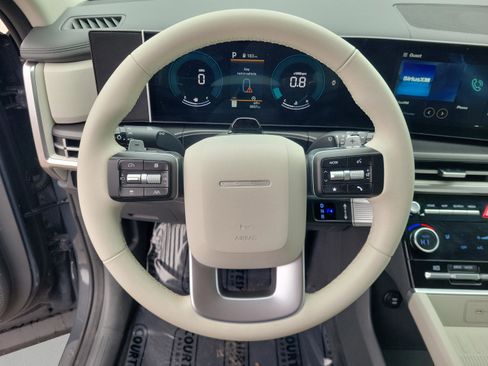 Used 2025 Hyundai Santa Fe SEL image 25