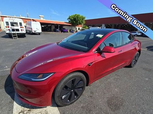 Used 2024 Tesla Model 3 Standard Range image 1