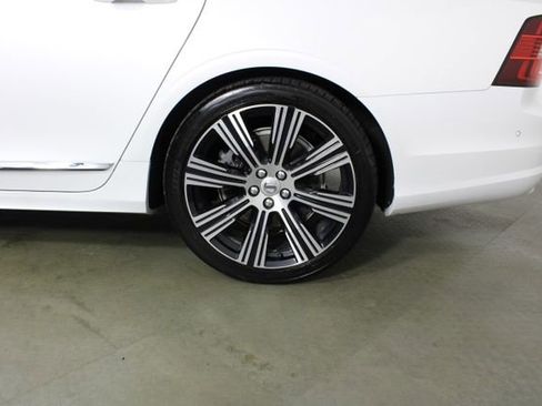 Used 2023 Volvo S90 B6 Ultimate w/ Lounge Package AWD/4WD image 11