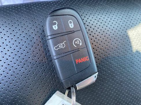 Used 2025 Dodge Durango R/T AWD/4WD image 28