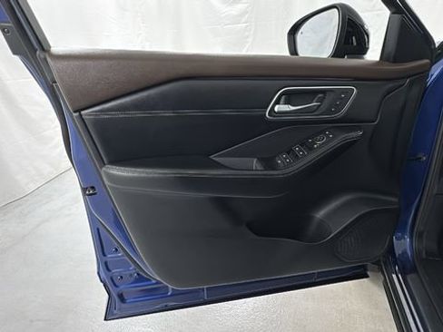 Certified 2021 Nissan Rogue Platinum image 19