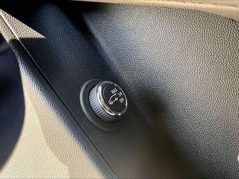 New 2026 Cadillac XT5 Luxury w/ LPO, Floor Liner Package FWD image 16