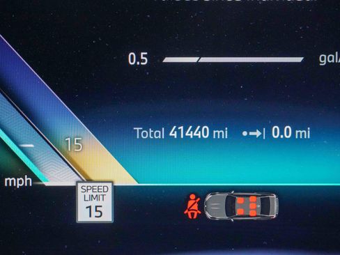 Certified 2023 BMW 760i xDrive w/ Executive Package image 20