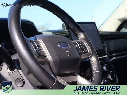 Used 2024 Ford Expedition Max XLT image 26