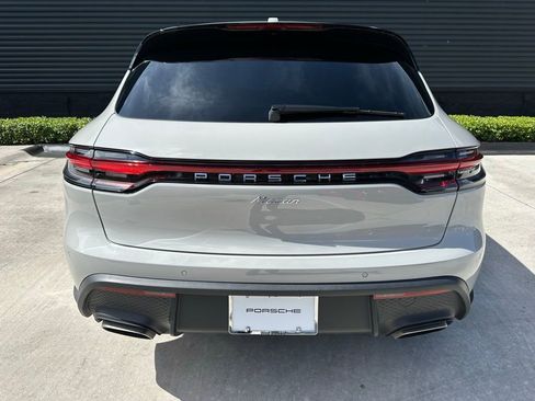 Certified 2026 Porsche Macan image 12