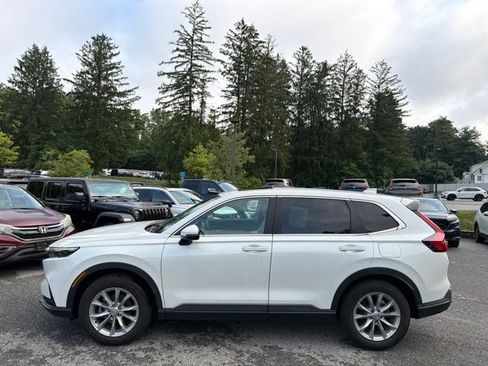 Used 2024 Honda CR-V EX-L image 3