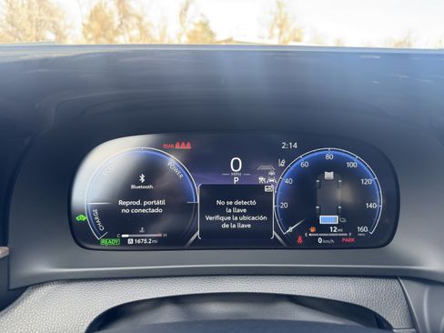 Certified 2025 Toyota Crown Signia image 22