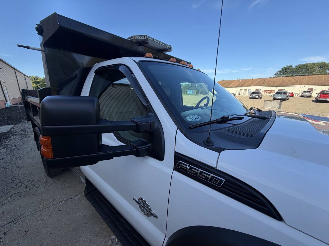 Used 2014 Ford F550 4x4 Regular Cab Super Duty image 8